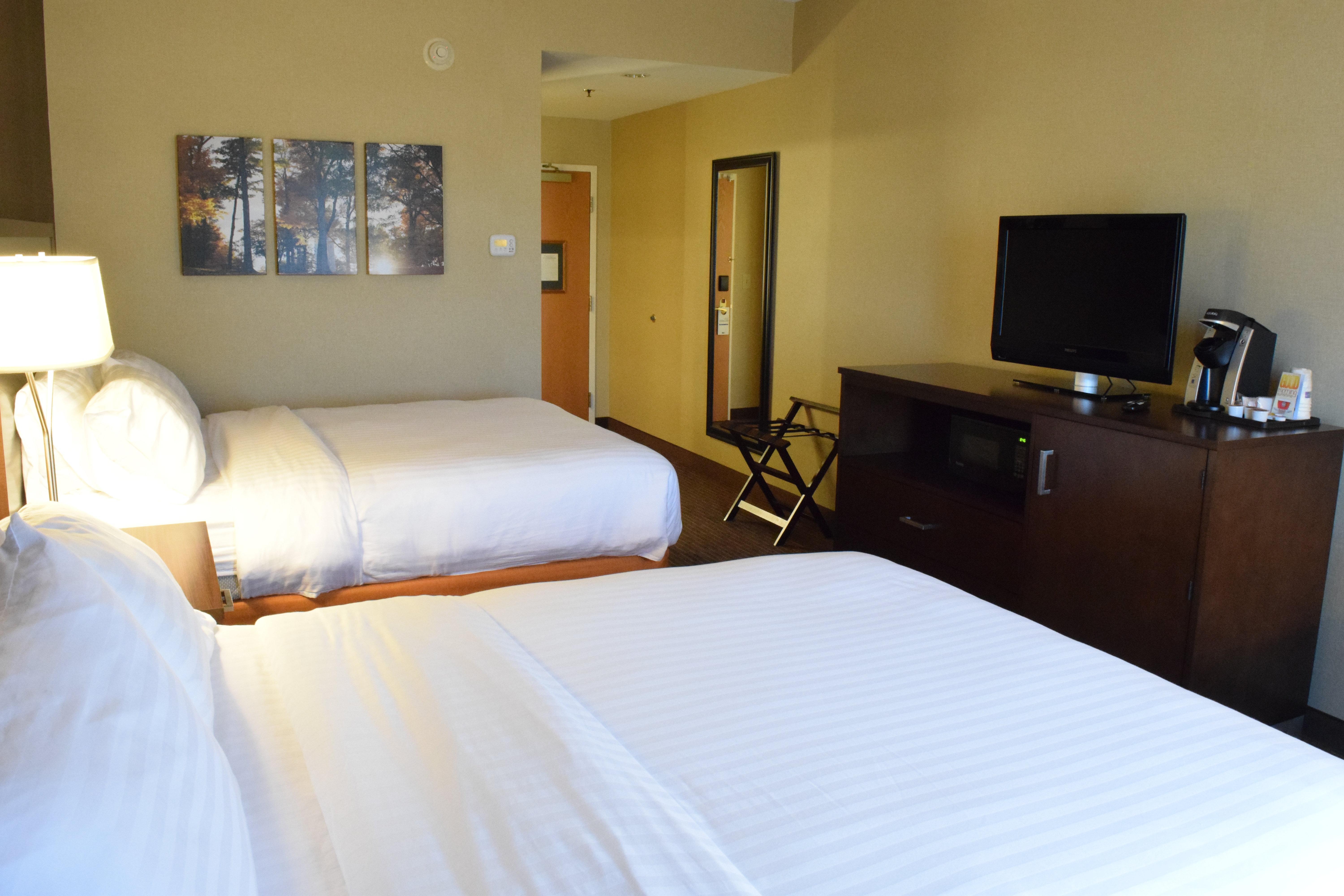 Holiday Inn Express Hotel & Suites Watertown - Thousand Islands By Ihg Zewnętrze zdjęcie