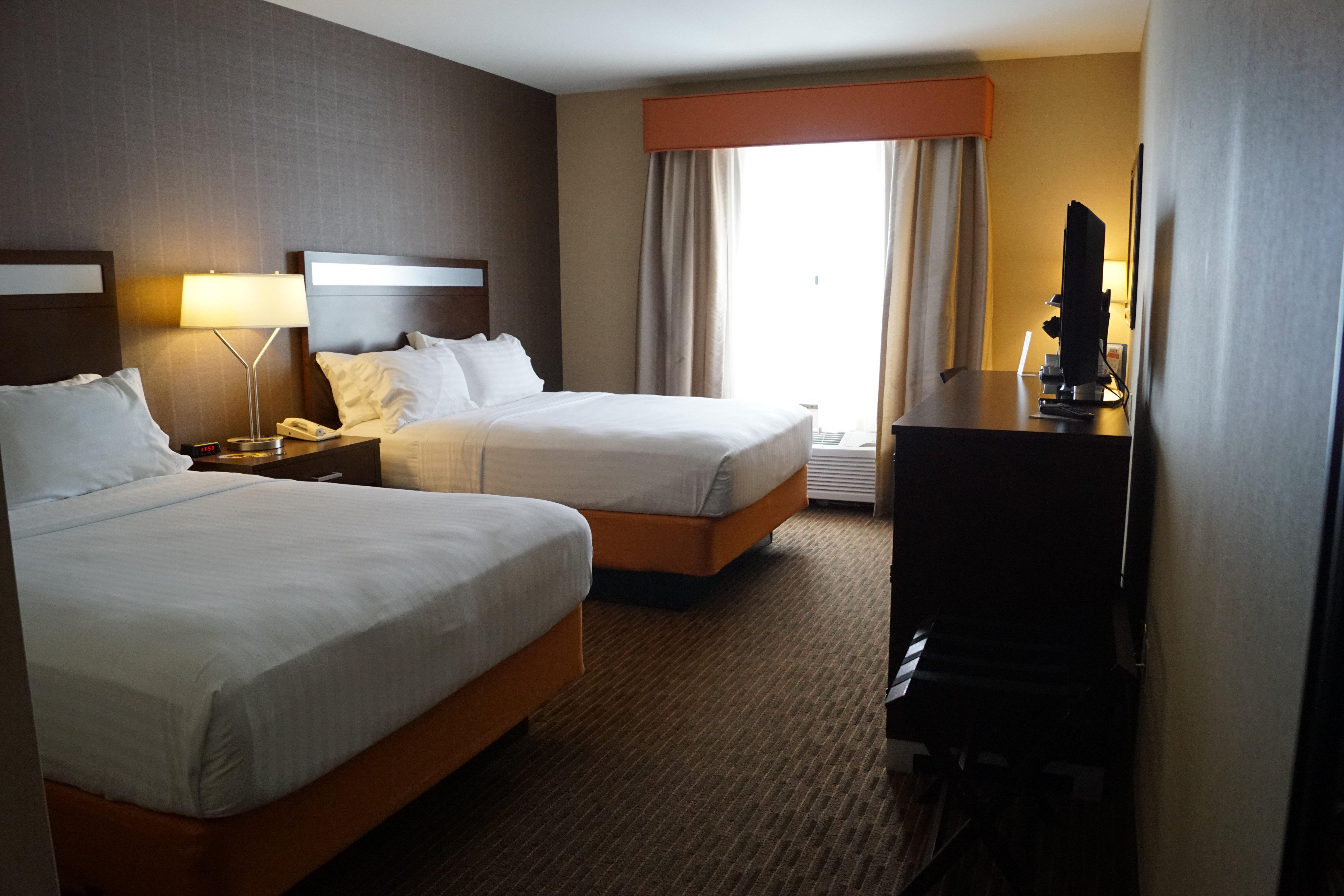 Holiday Inn Express Hotel & Suites Watertown - Thousand Islands By Ihg Zewnętrze zdjęcie